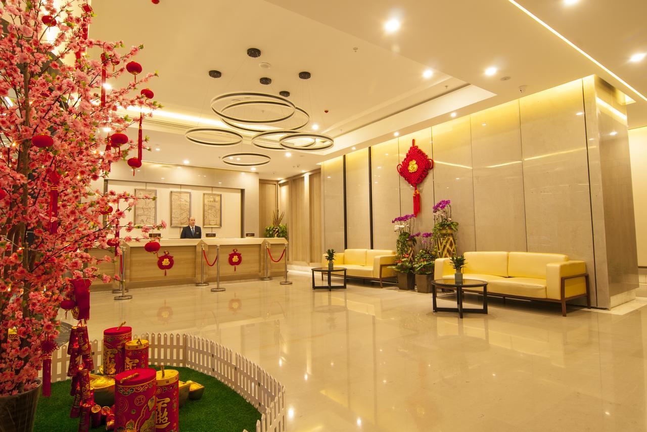 ווהאן Home Plus Suite Hotel And Apartment מראה חיצוני תמונה