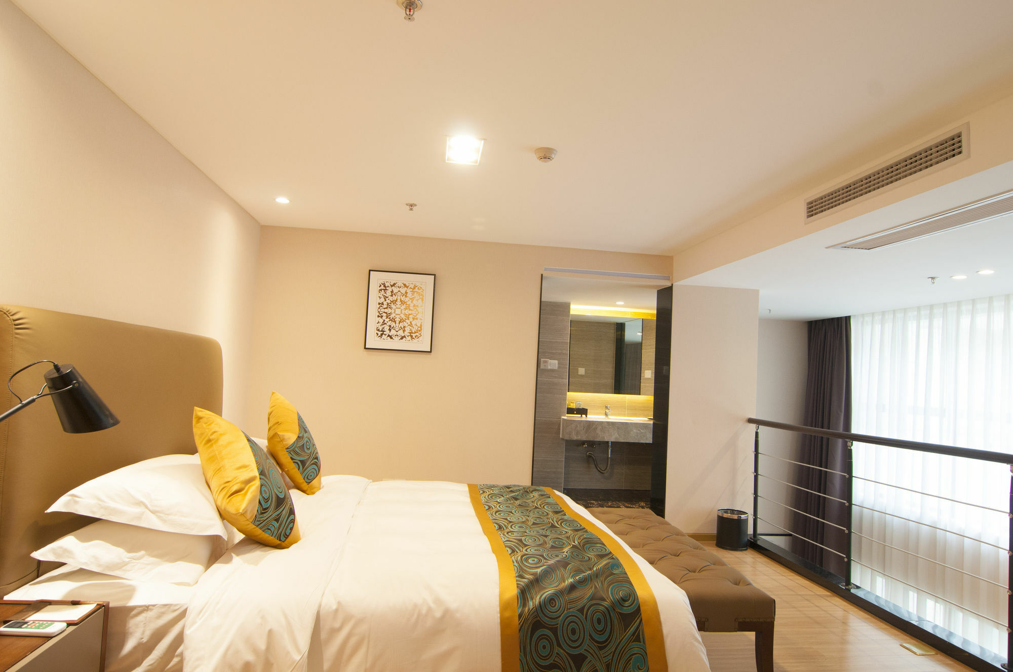 ווהאן Home Plus Suite Hotel And Apartment מראה חיצוני תמונה