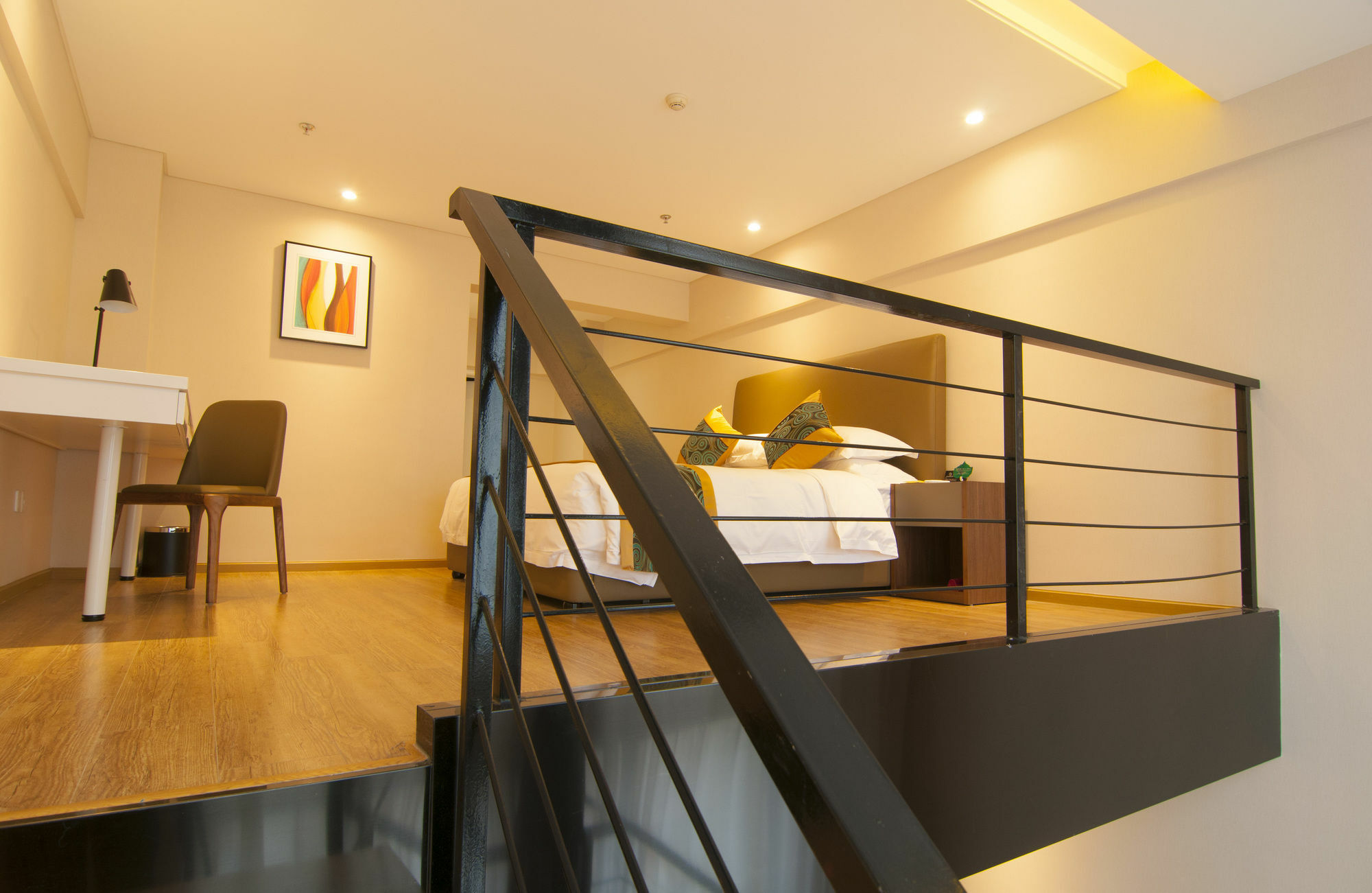 ווהאן Home Plus Suite Hotel And Apartment מראה חיצוני תמונה
