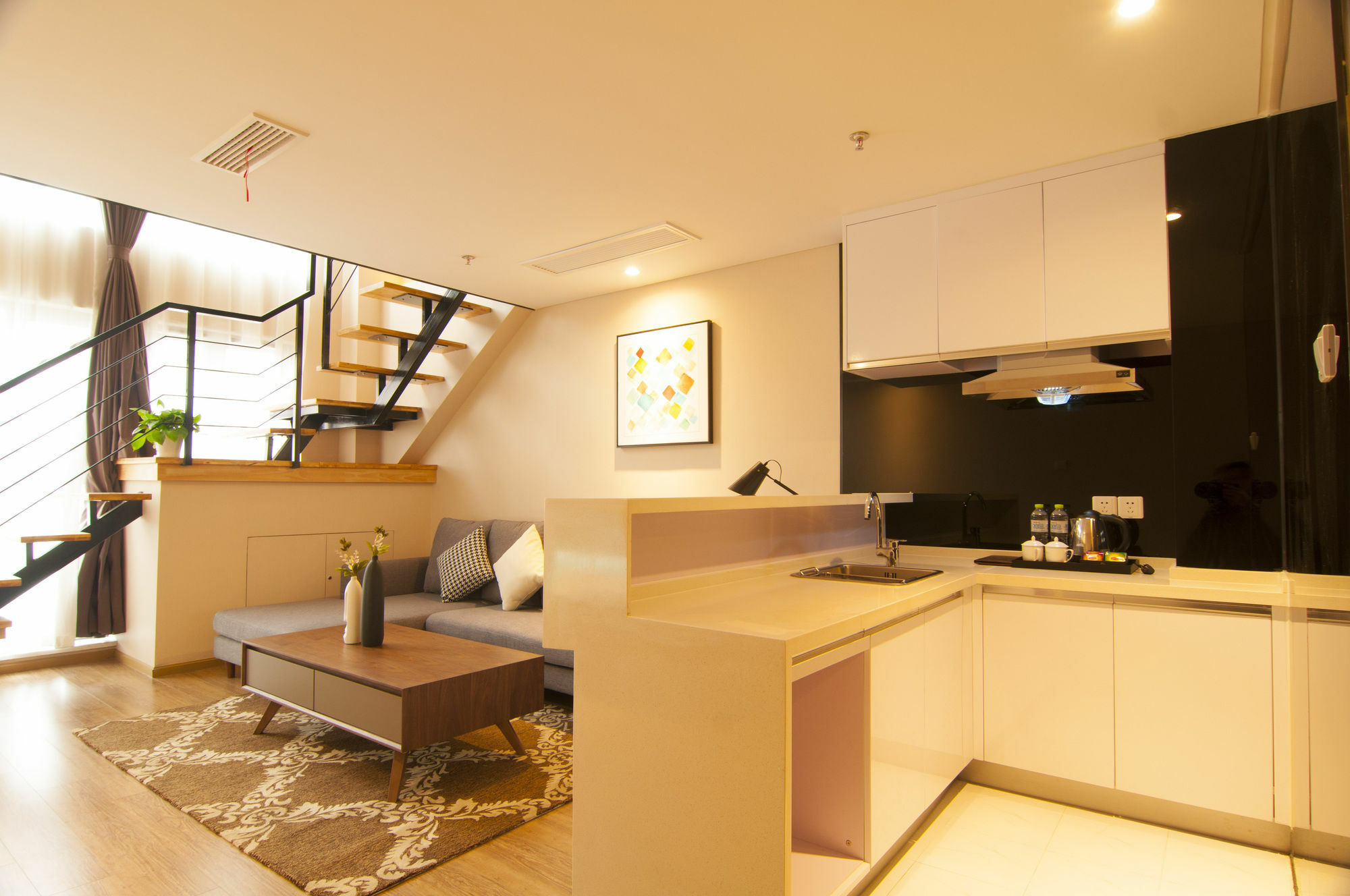 ווהאן Home Plus Suite Hotel And Apartment מראה חיצוני תמונה