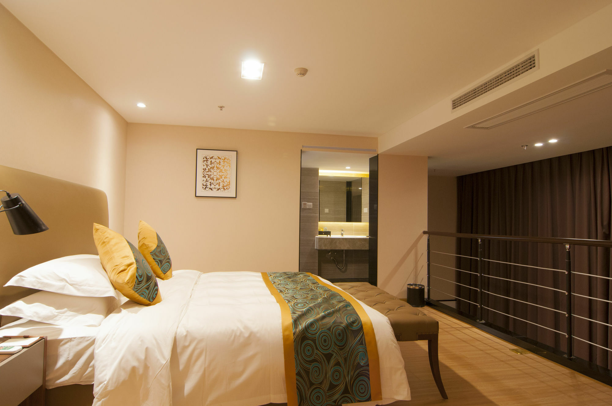 ווהאן Home Plus Suite Hotel And Apartment מראה חיצוני תמונה