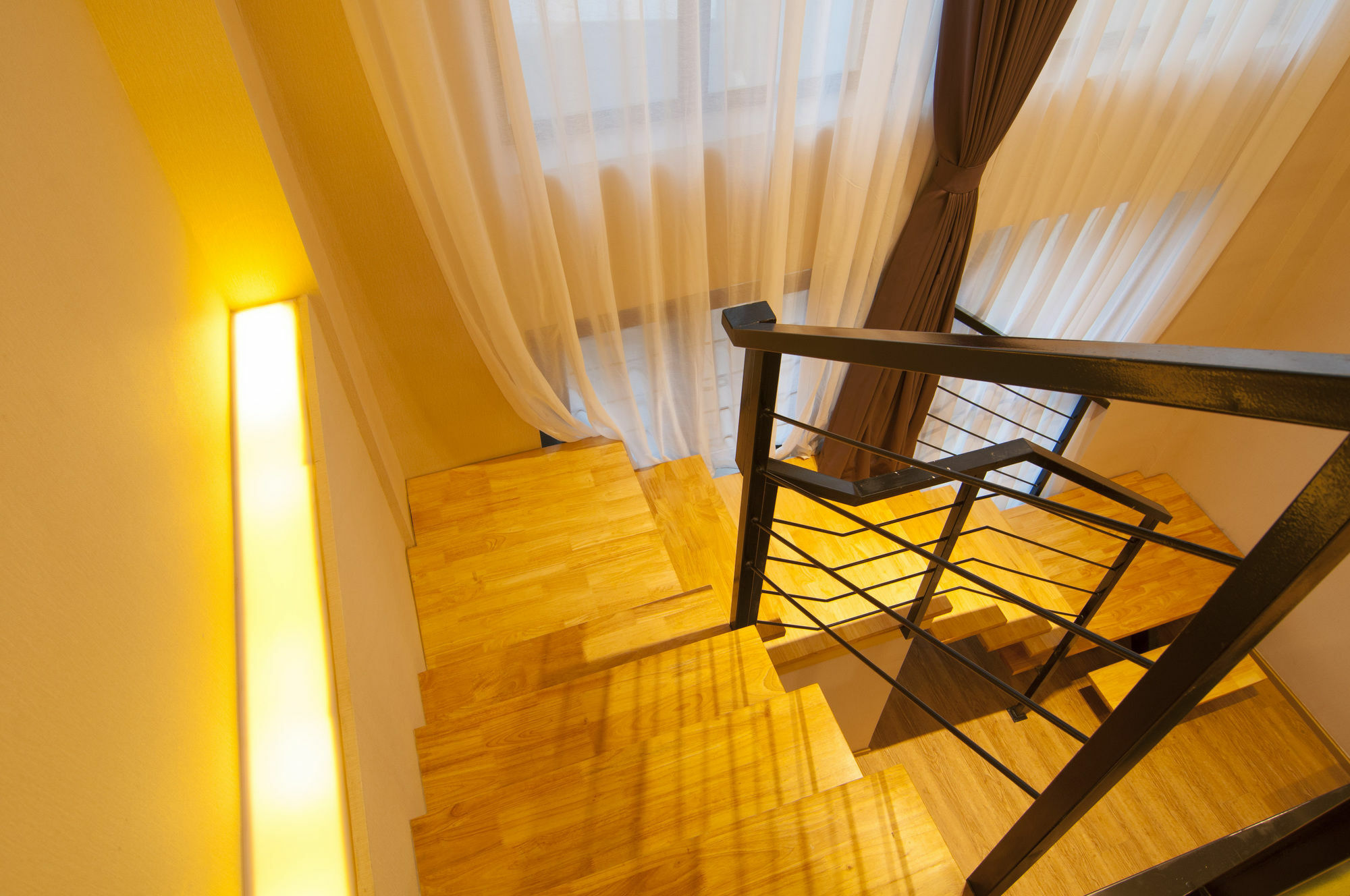 ווהאן Home Plus Suite Hotel And Apartment מראה חיצוני תמונה
