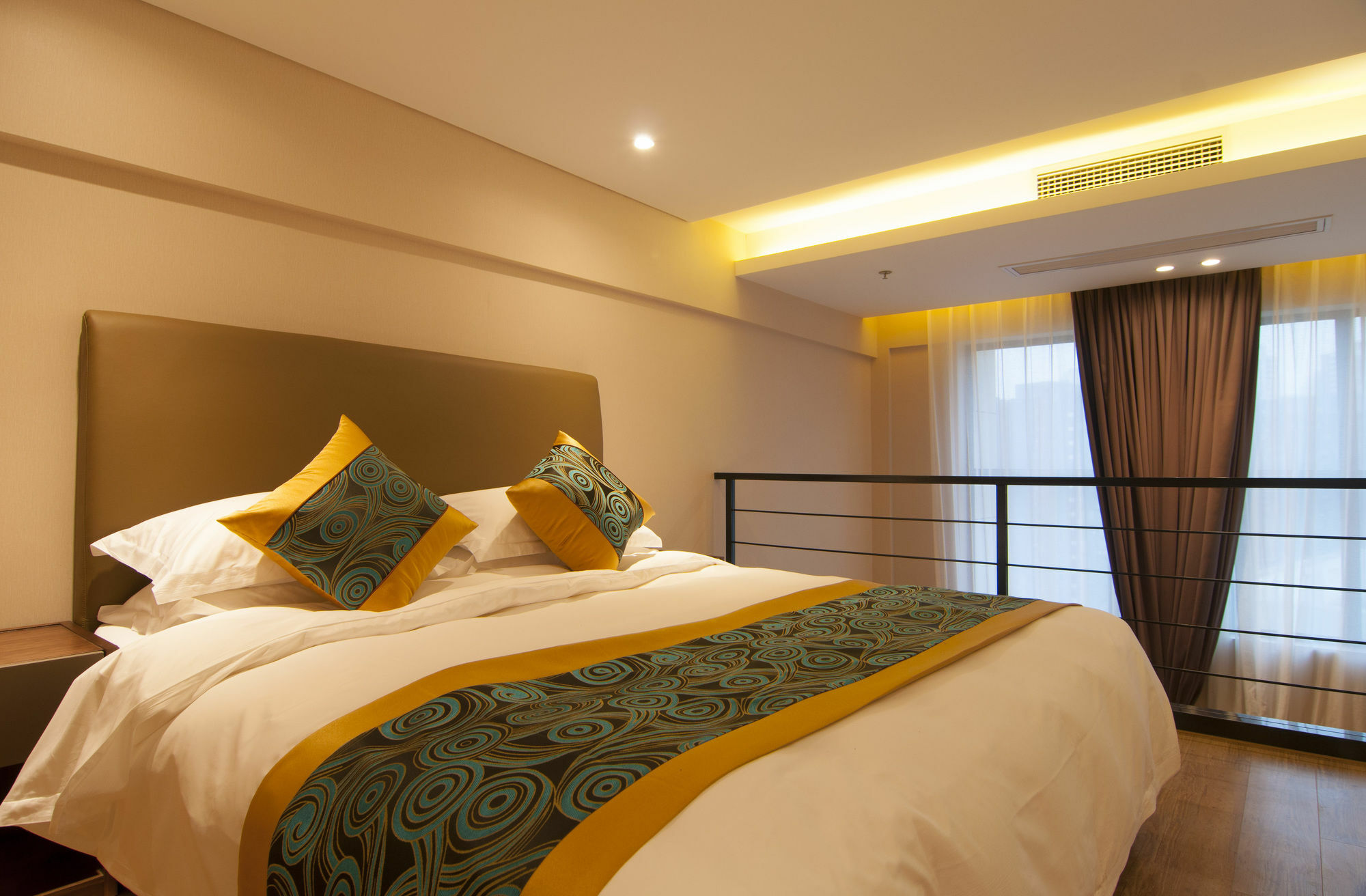 ווהאן Home Plus Suite Hotel And Apartment מראה חיצוני תמונה
