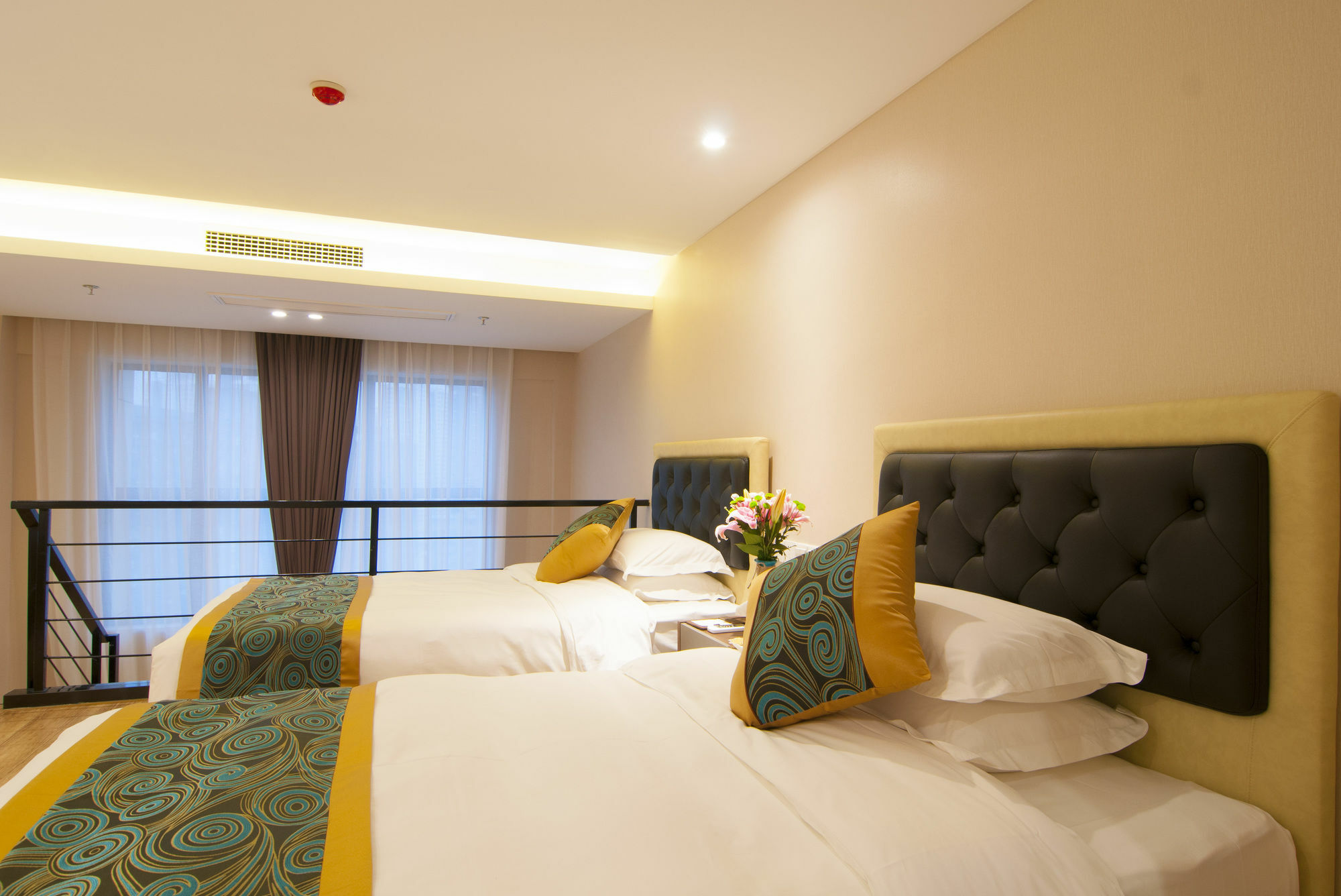 ווהאן Home Plus Suite Hotel And Apartment מראה חיצוני תמונה